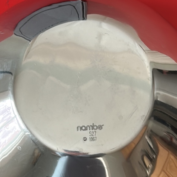 New in box! 1967 nambe Tri-Corner Bowl - Picture 6 of 6